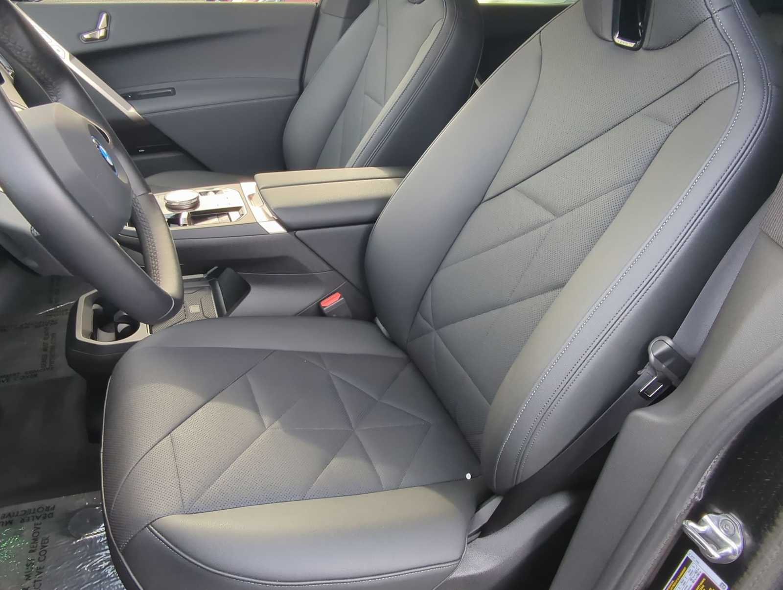 Thumbnail: 2025 BMW iX - 15