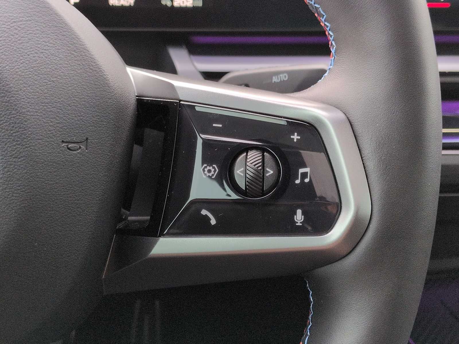 Thumbnail: 2025 BMW i5 - 26