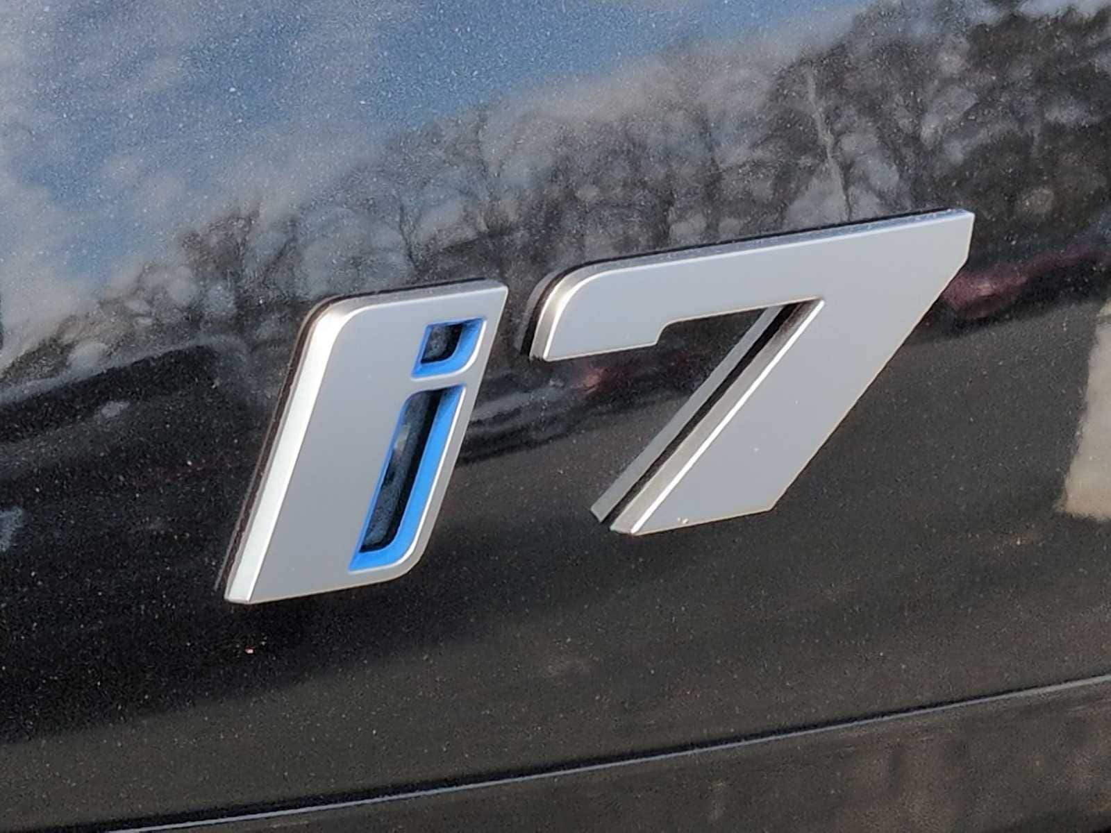 Thumbnail: 2026 BMW i7 - 13