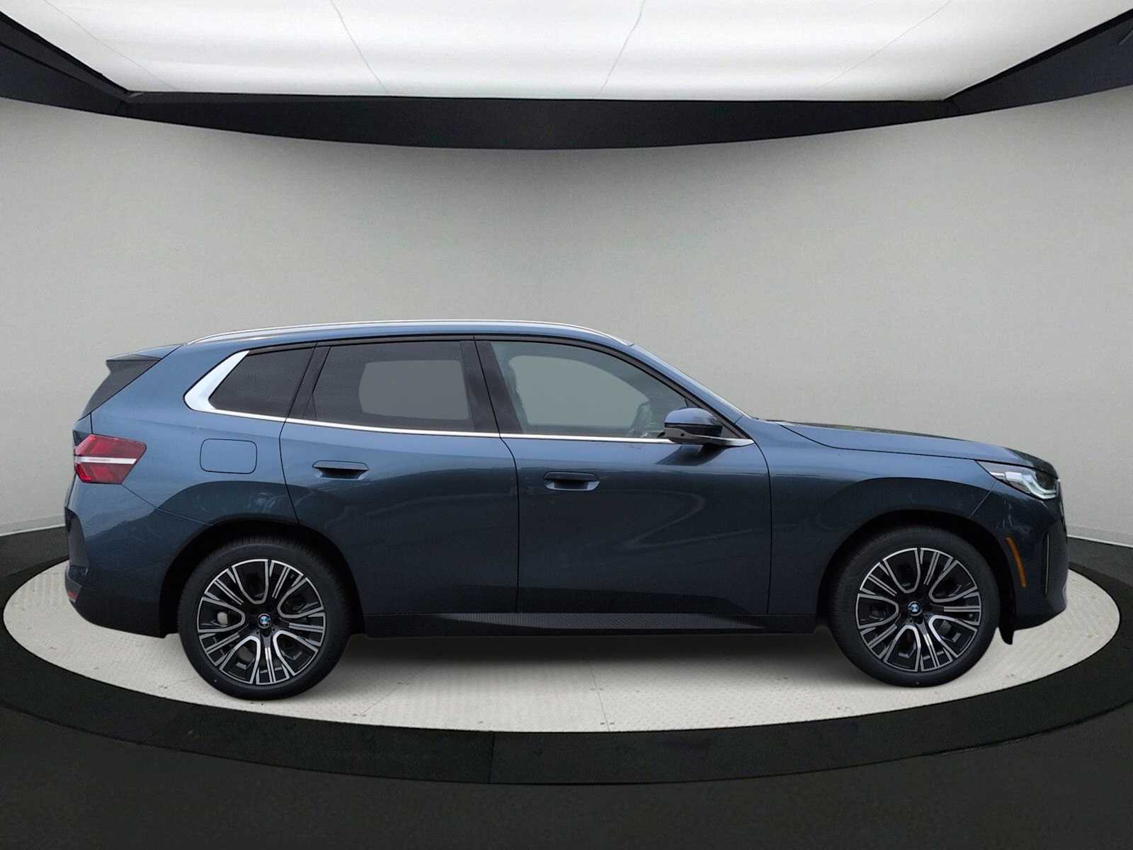 Thumbnail: 2026 BMW X3 - 9