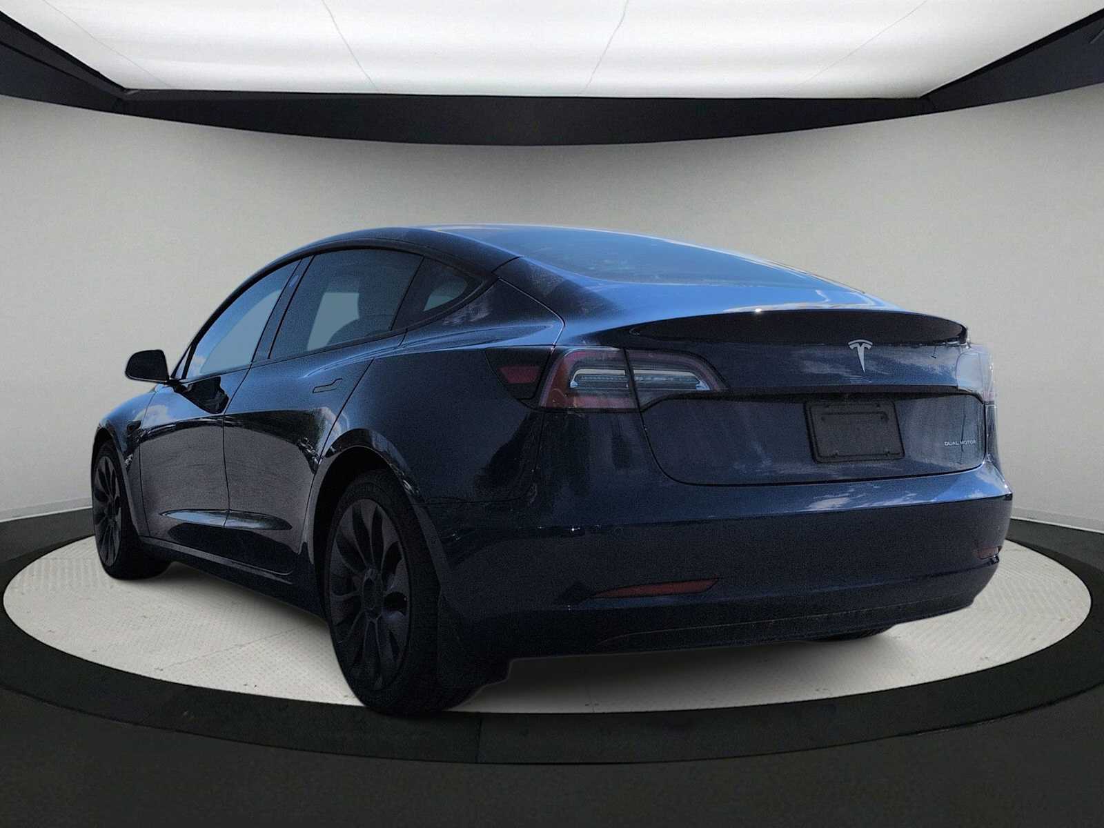 Thumbnail: 2022 Tesla Model 3 - 6