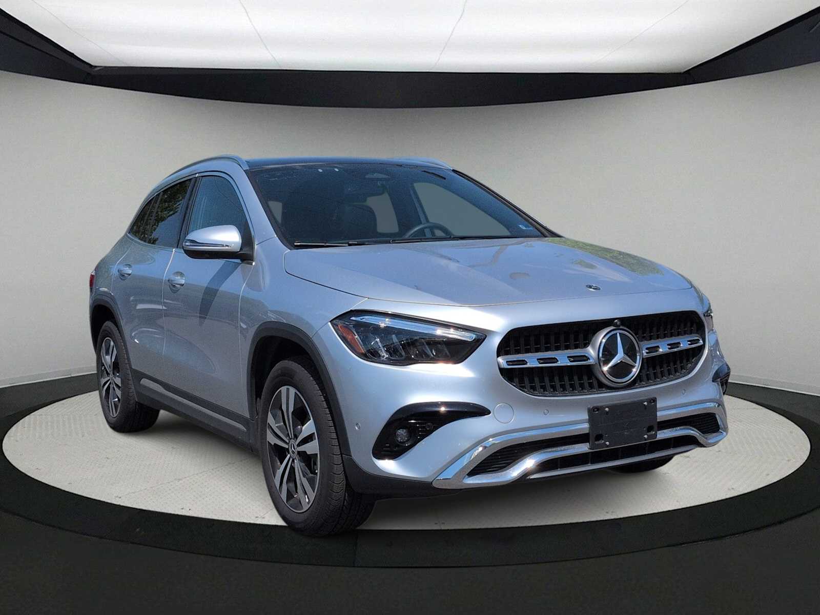 Thumbnail: 2026 Mercedes-Benz GLA - 2