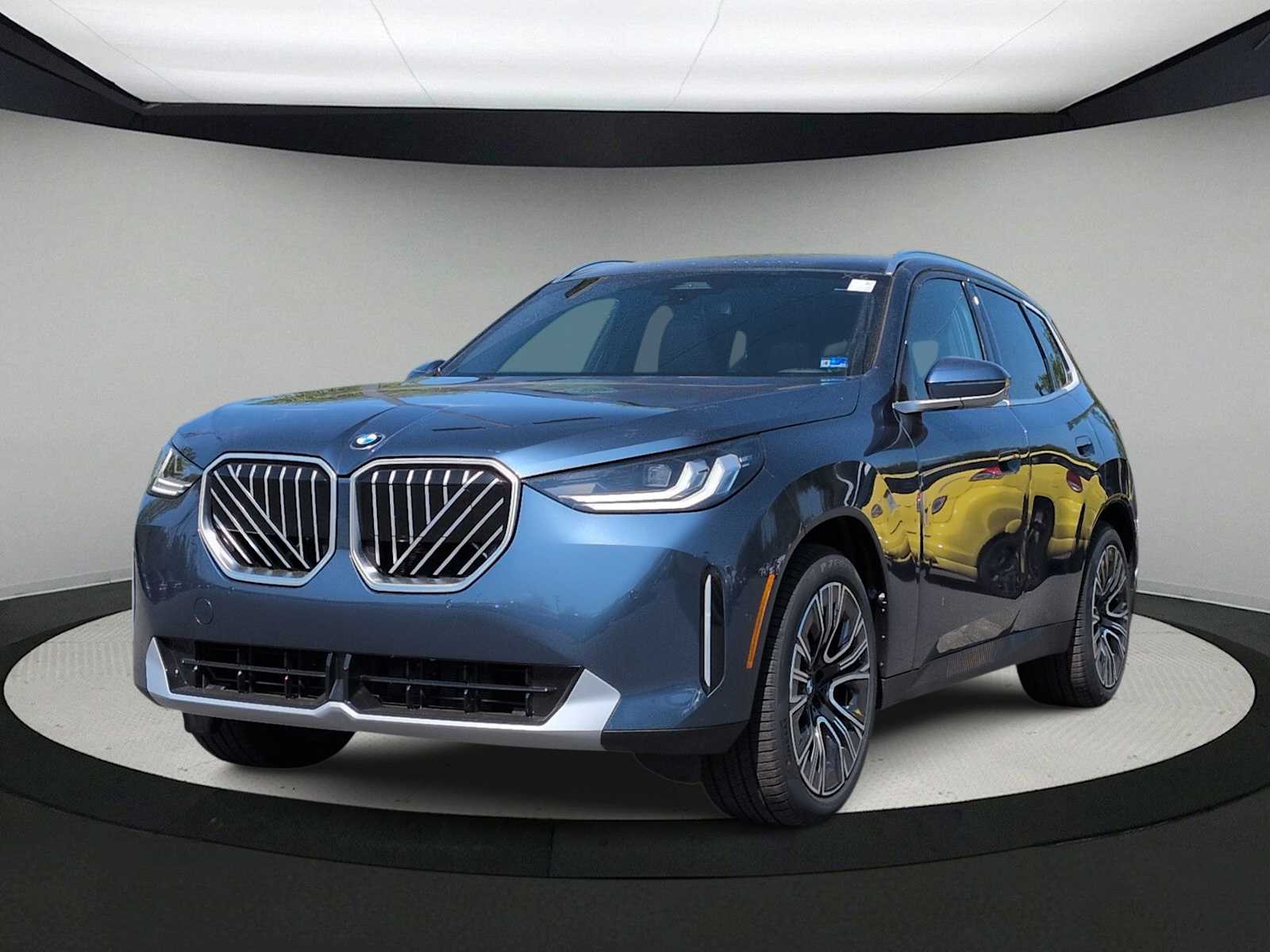 Thumbnail: 2026 BMW X3 - 4