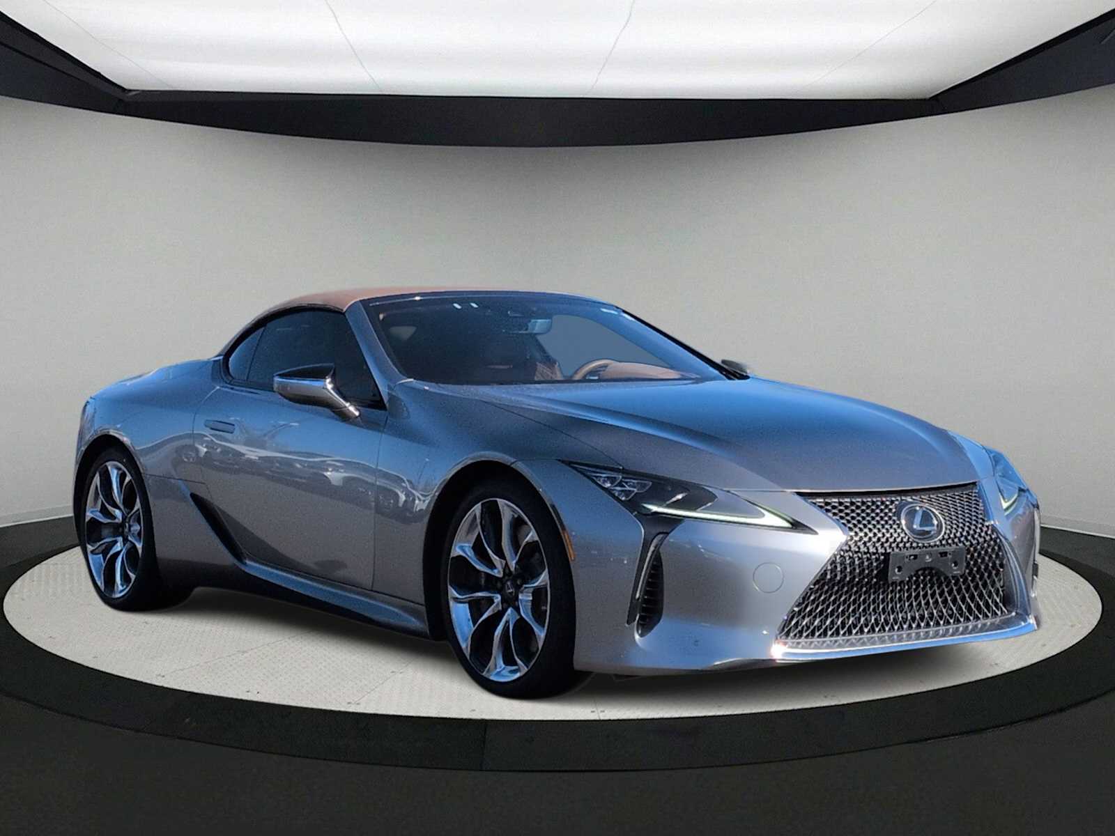 Thumbnail: 2021 Lexus LC - 2