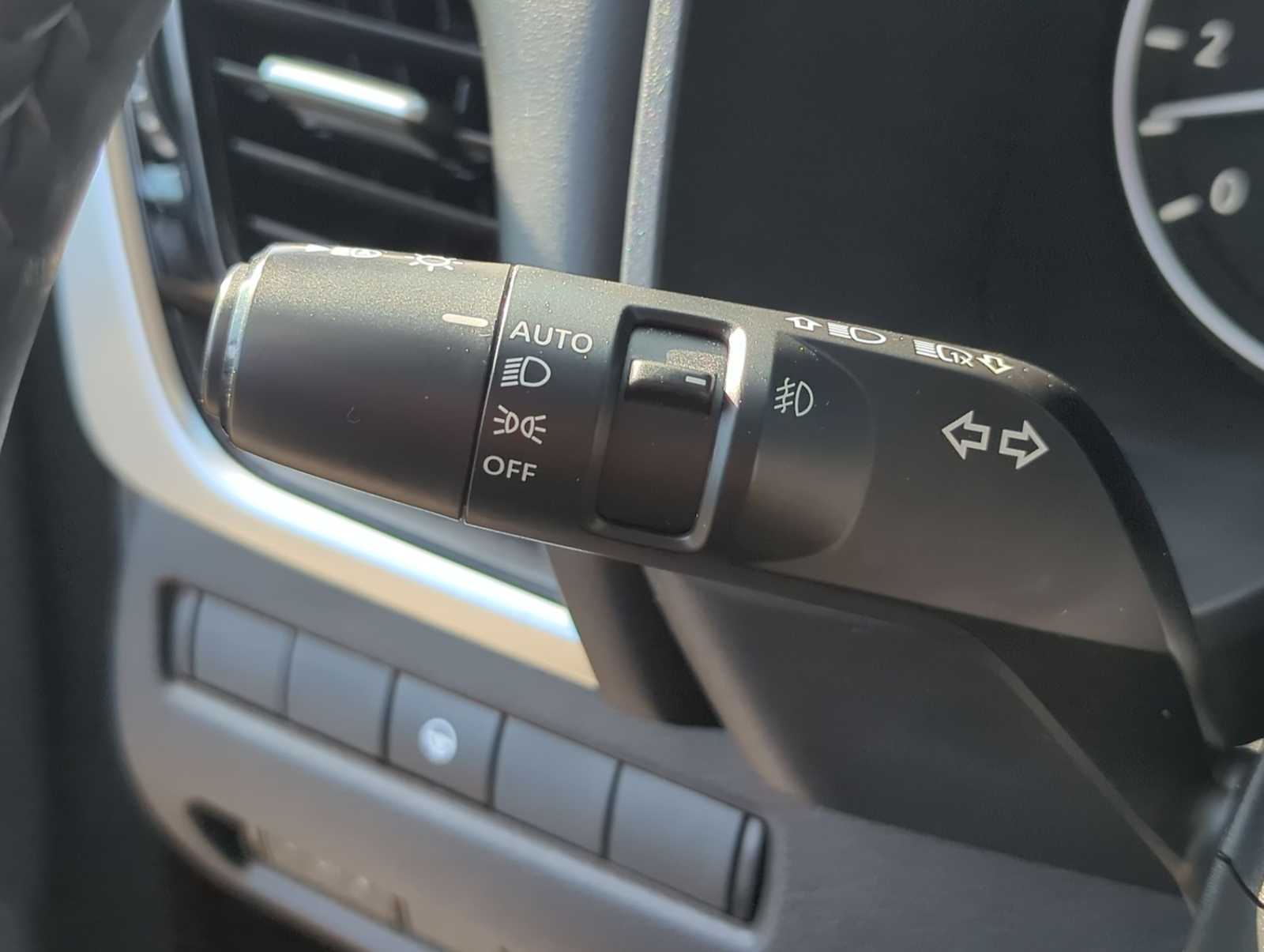 Thumbnail: 2021 Nissan Rogue - 28