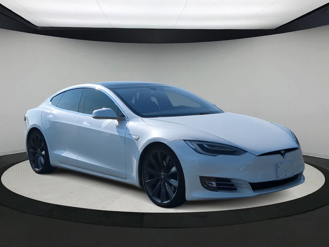 Thumbnail: 2016 Tesla Model S - 2