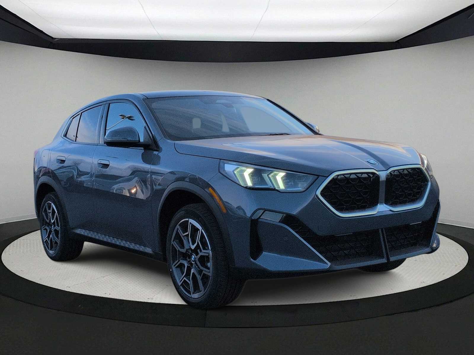 Thumbnail: 2026 BMW X2 - 2