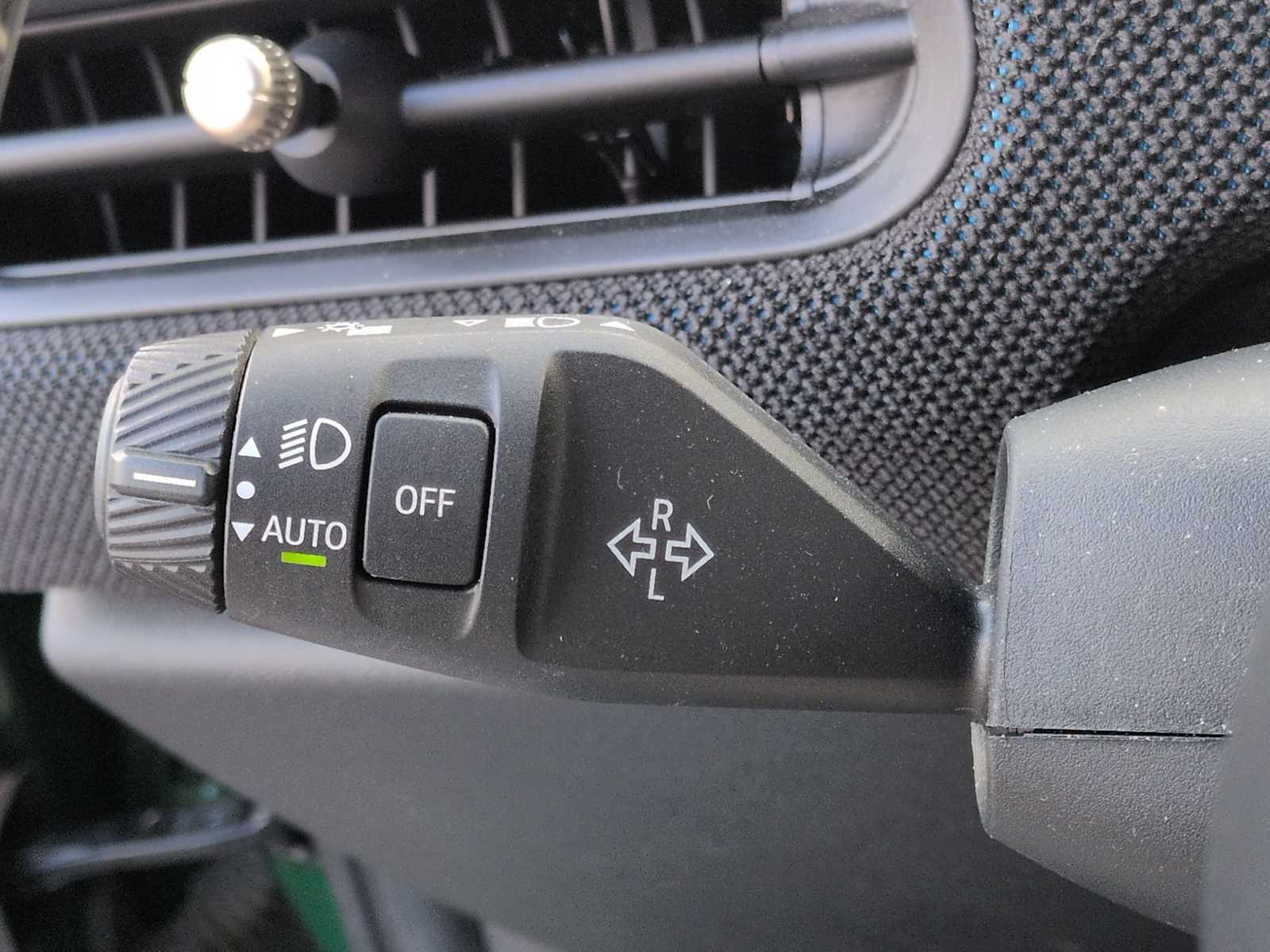 Thumbnail: 2025 MINI Cooper Hardtop - 26