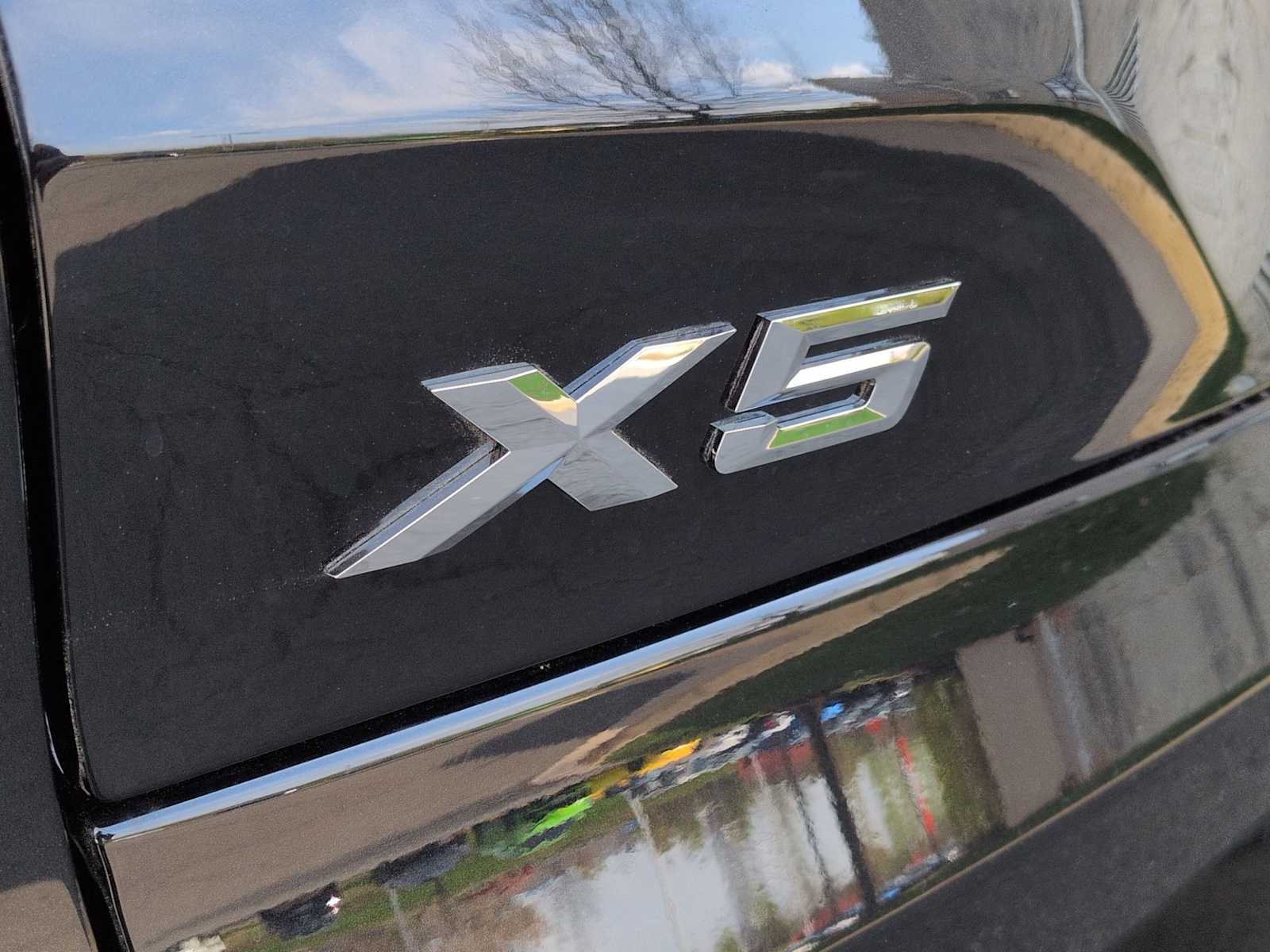 Thumbnail: 2026 BMW X5 - 13