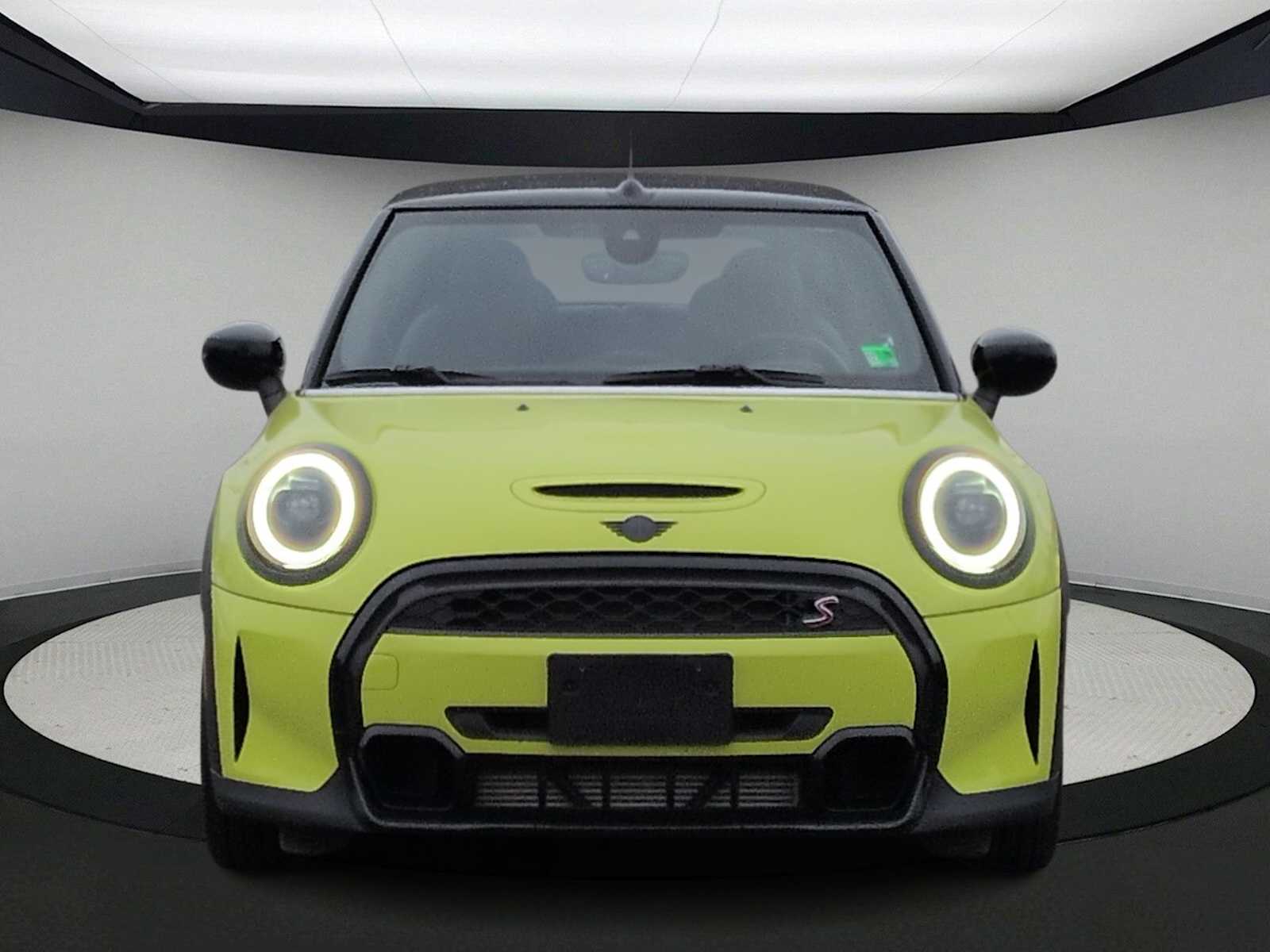 Thumbnail: 2024 MINI Cooper Convertible - 3