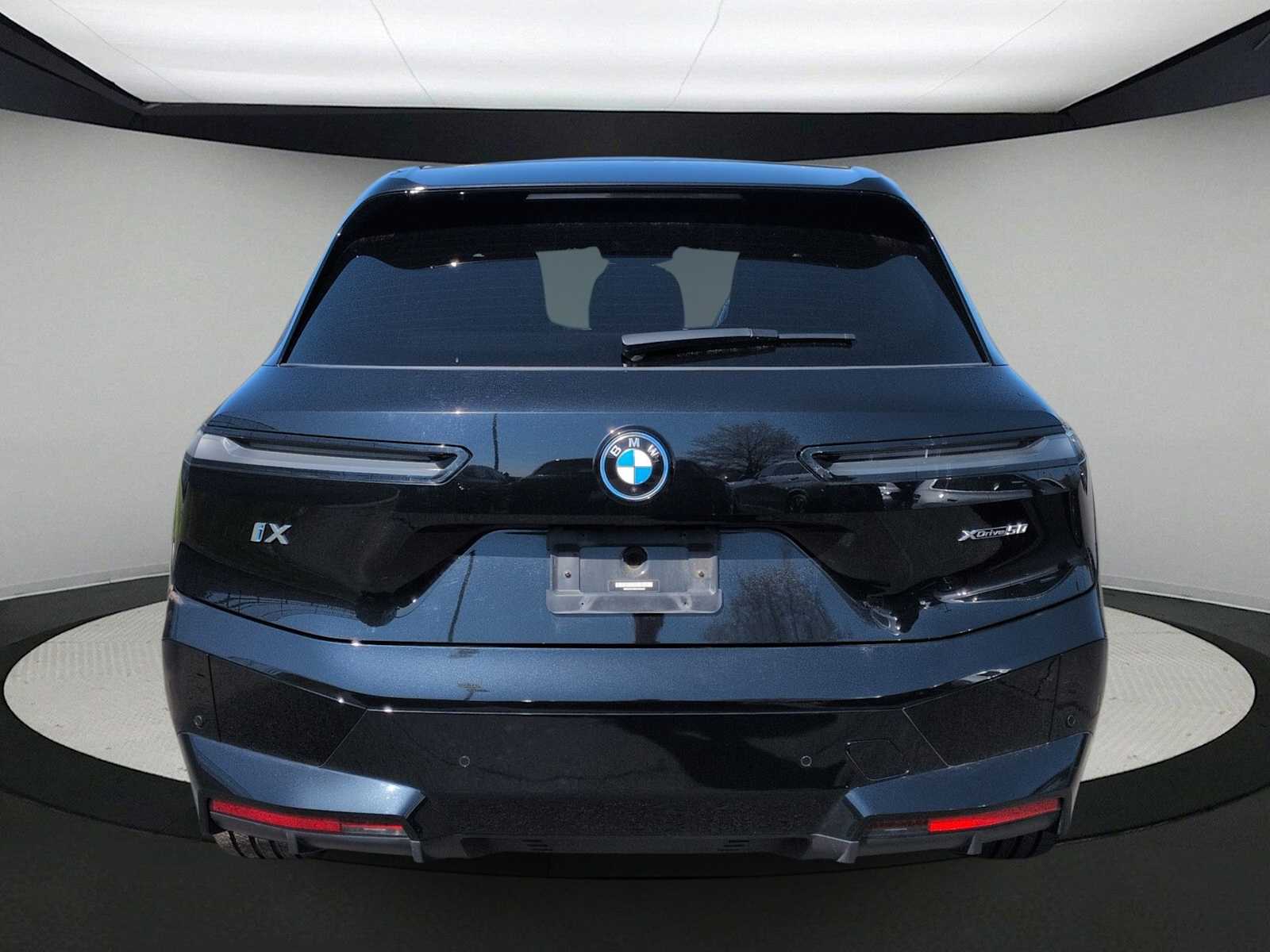 Thumbnail: 2024 BMW iX - 7