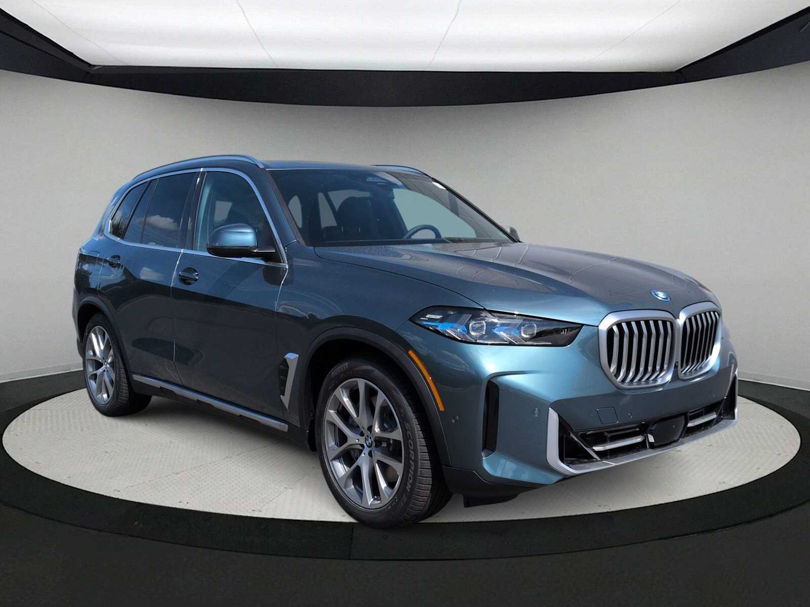 Thumbnail: 2026 BMW X5 - 2