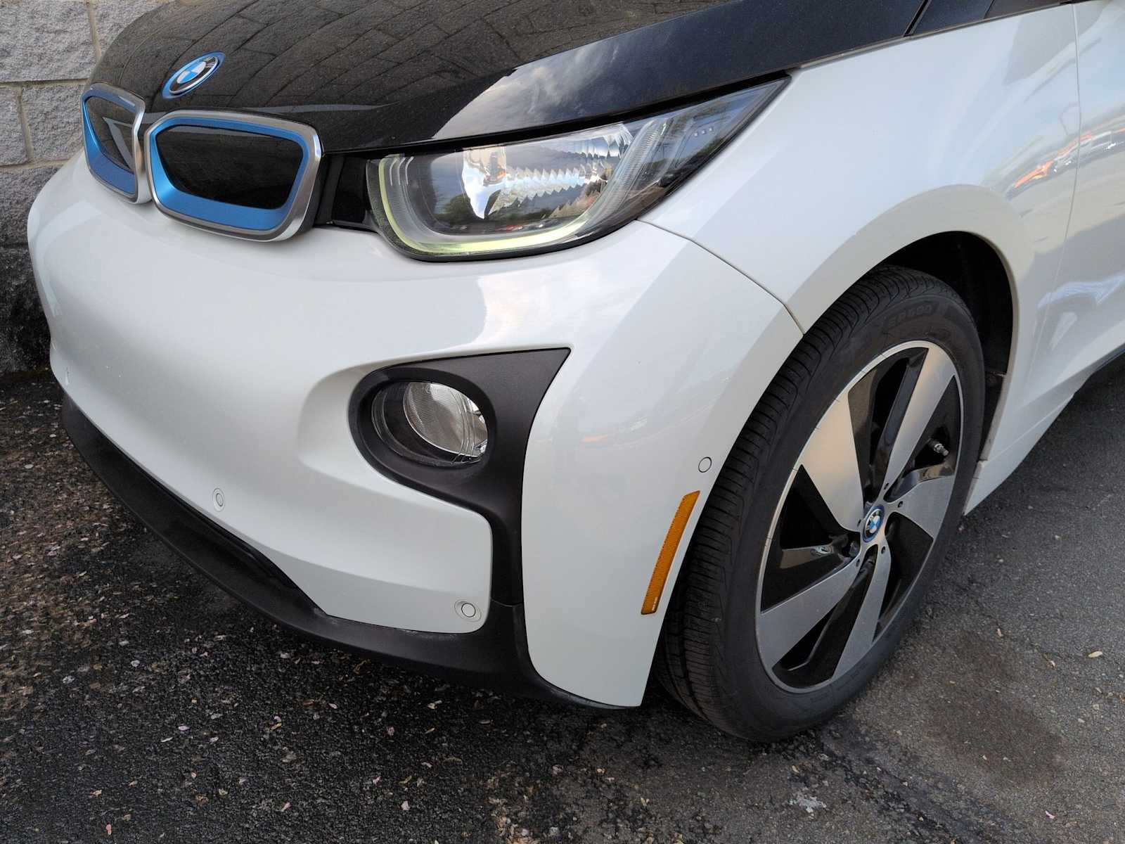 Thumbnail: 2016 BMW i3 - 11