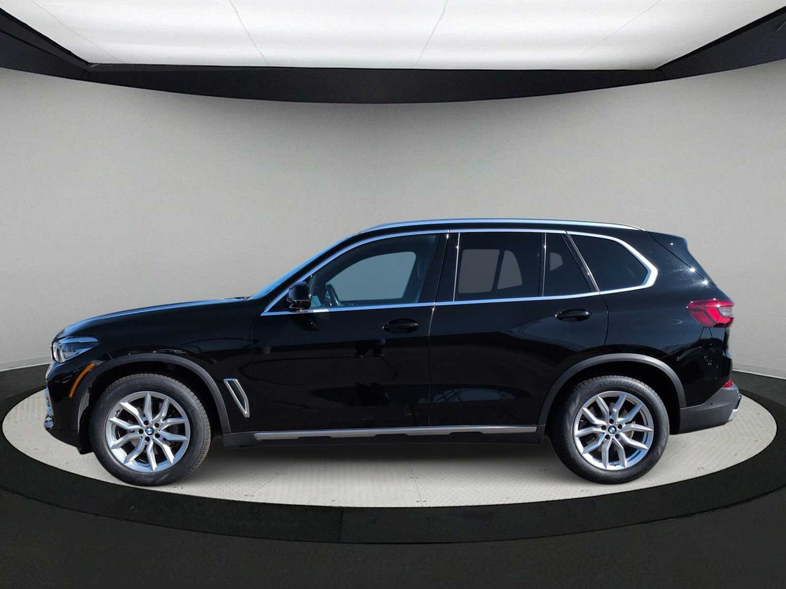 Thumbnail: 2023 BMW X5 - 5
