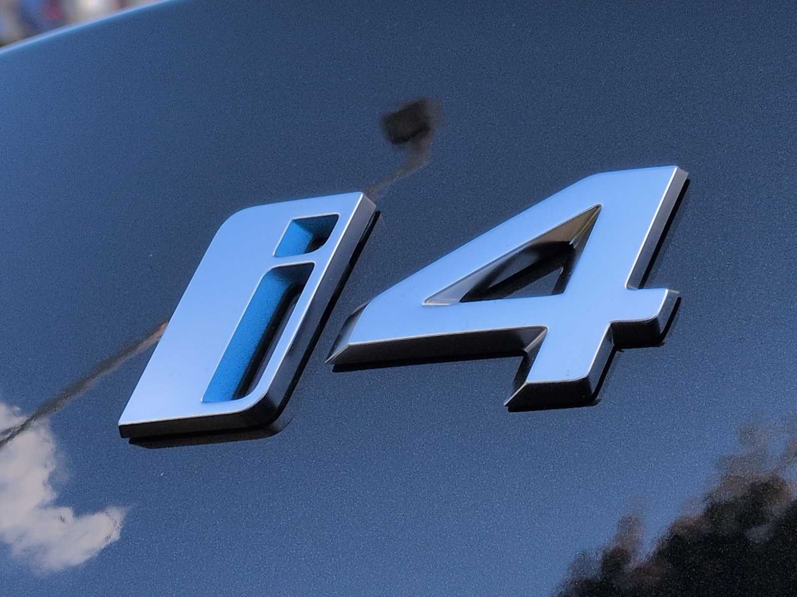 Thumbnail: 2025 BMW i4 - 13