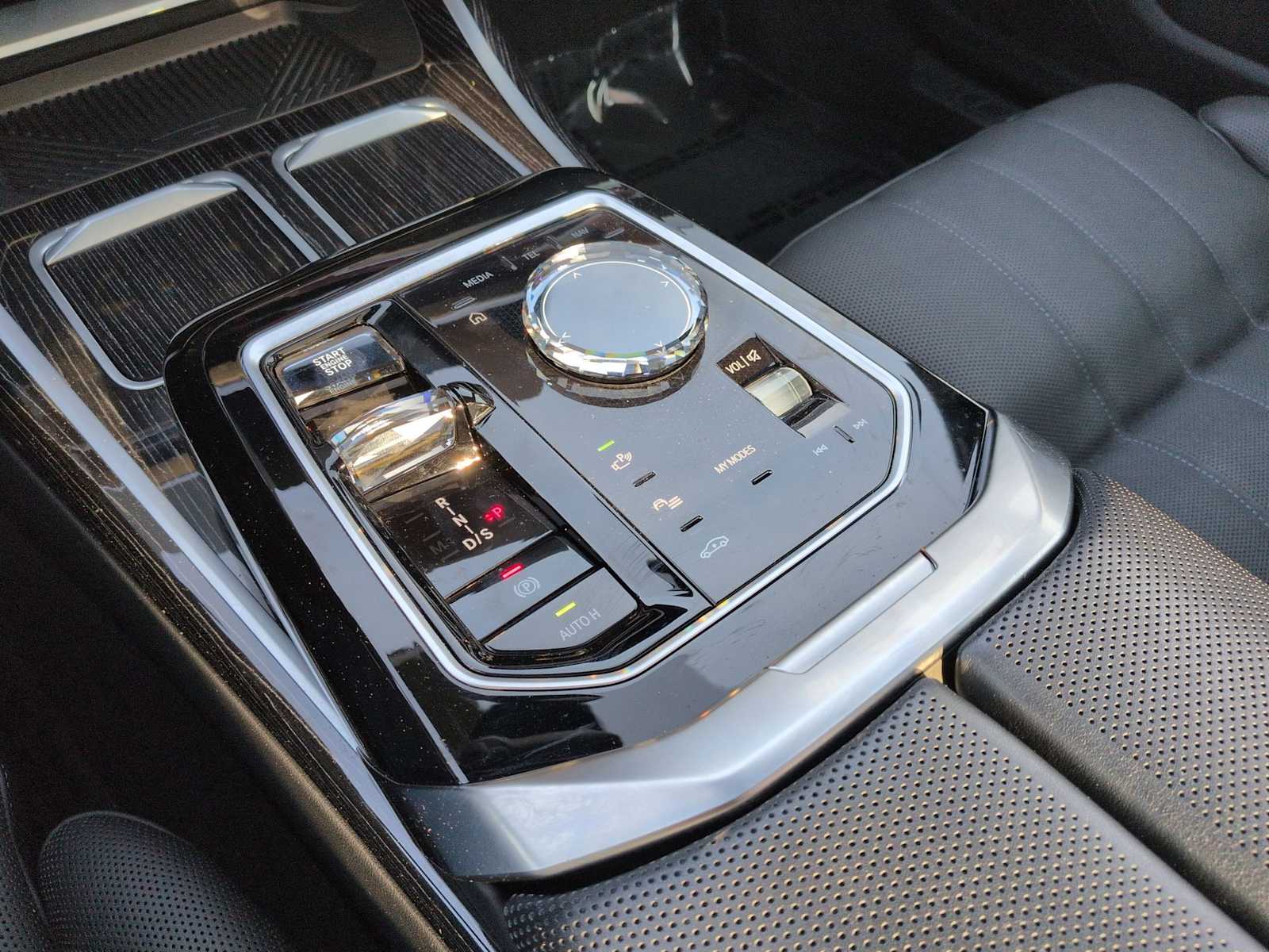 Thumbnail: 2023 BMW 7 Series - 35