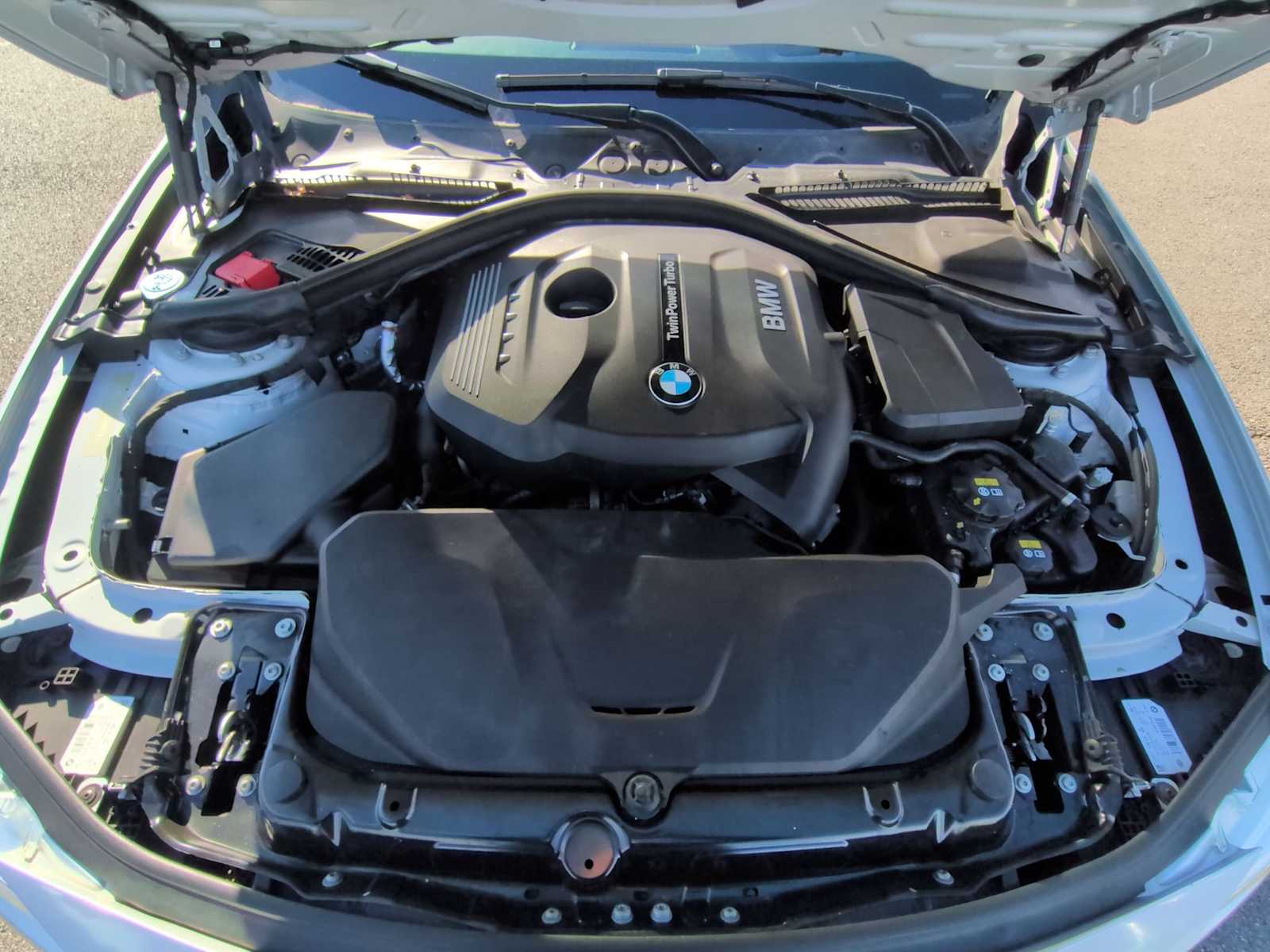 Thumbnail: 2018 BMW 3 Series - 15