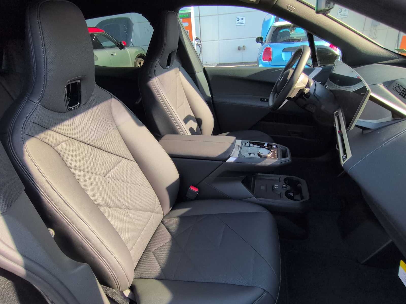 Thumbnail: 2026 BMW iX - 23