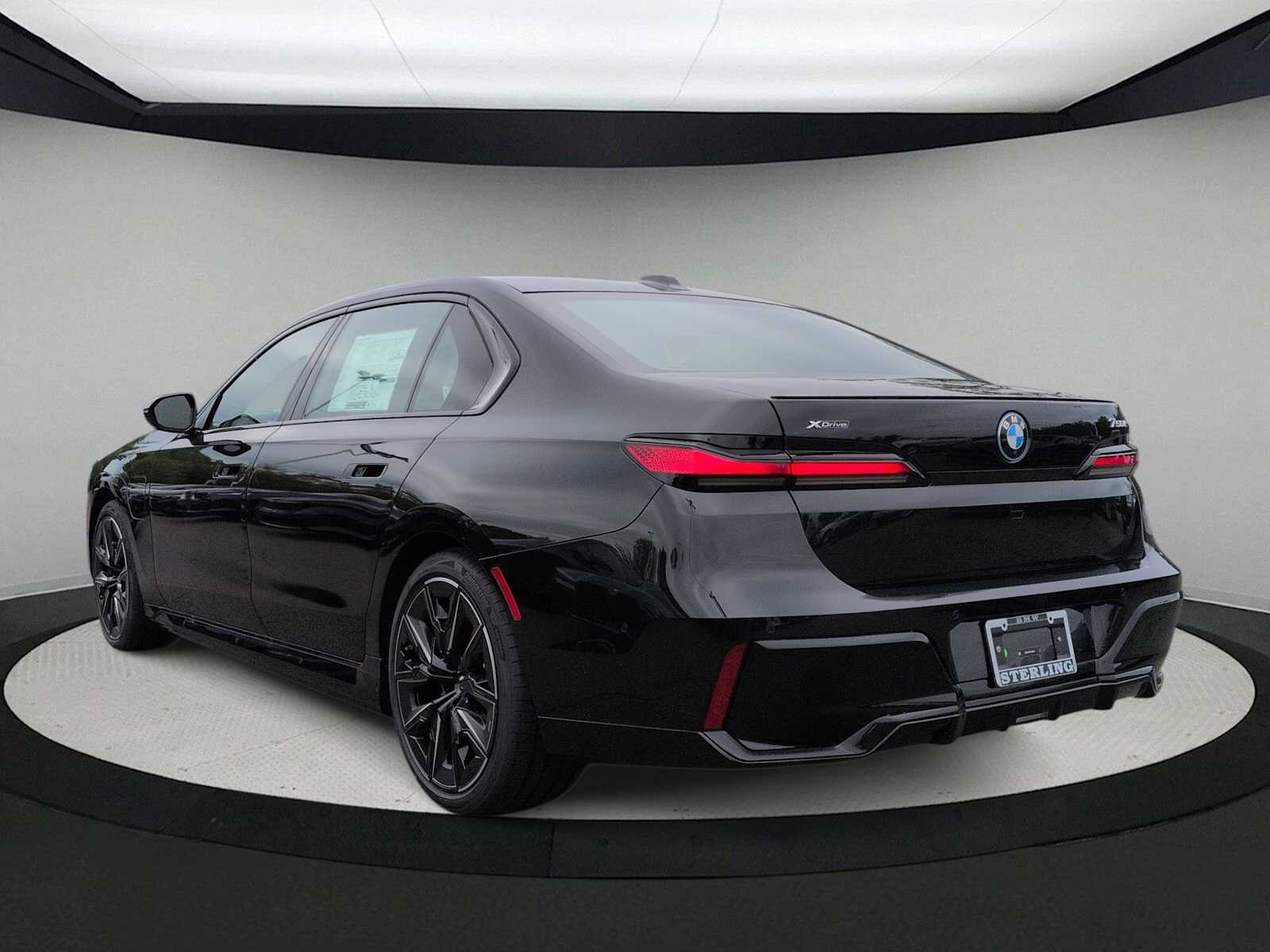Thumbnail: 2026 BMW 7 Series - 6