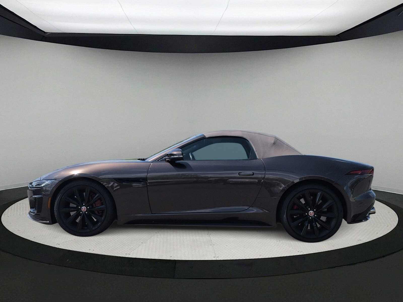 Thumbnail: 2021 Jaguar F-Type - 4