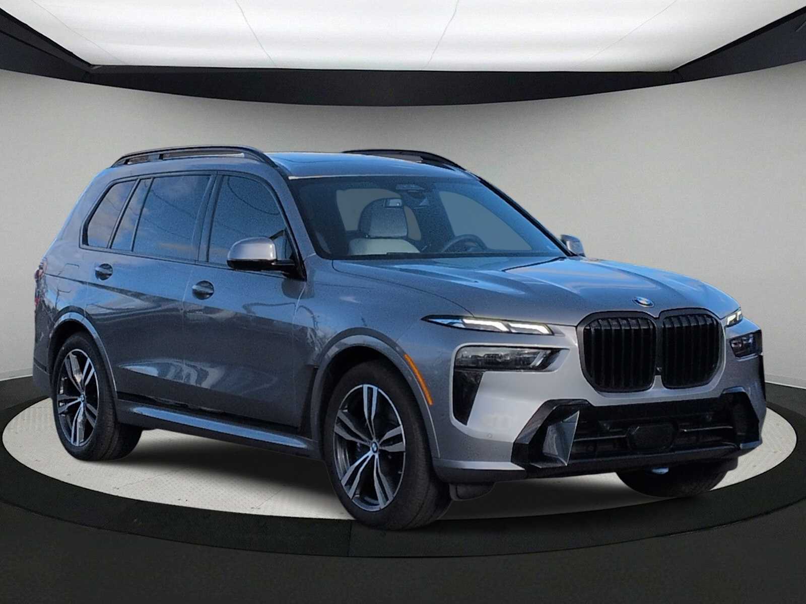 Thumbnail: 2025 BMW X7 - 2