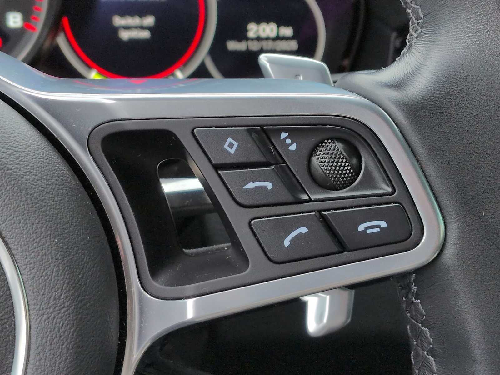 Thumbnail: 2022 Porsche  - 26