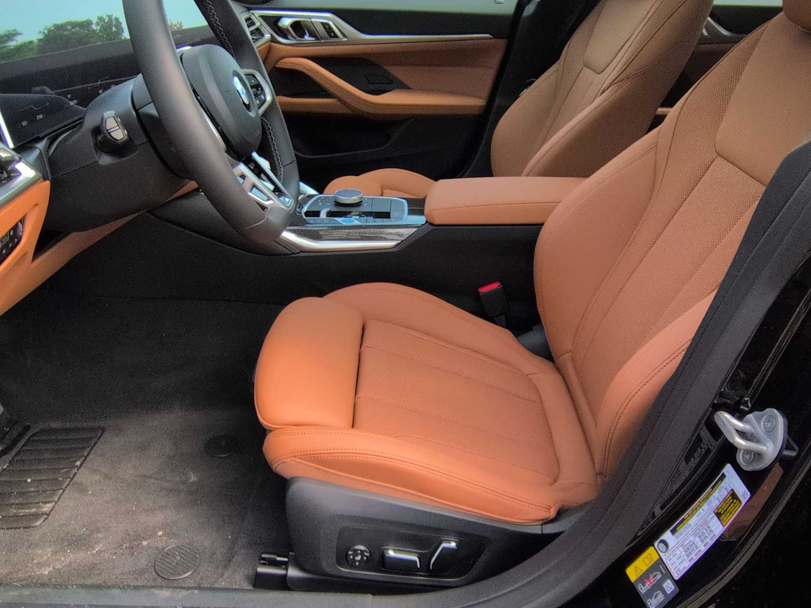 Thumbnail: 2026 BMW i4 - 17