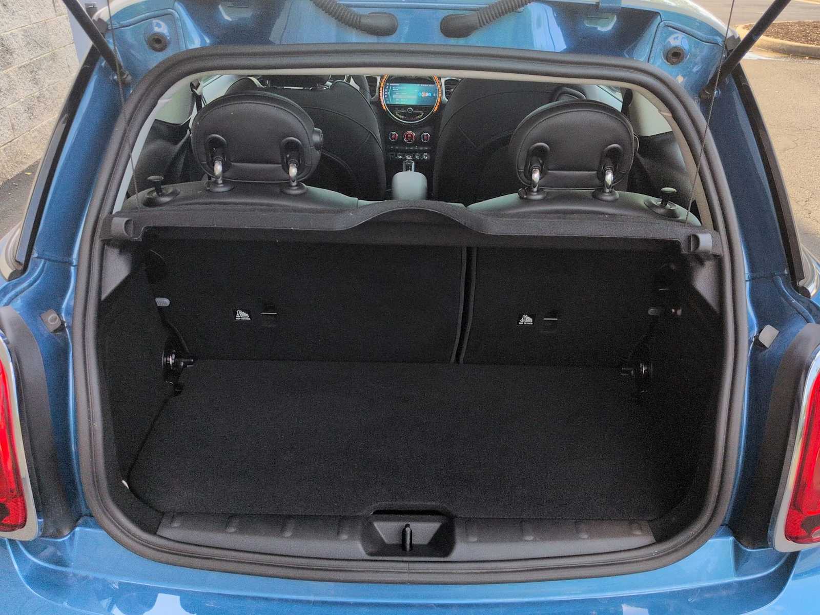 Thumbnail: 2022 MINI Cooper Hardtop - 36