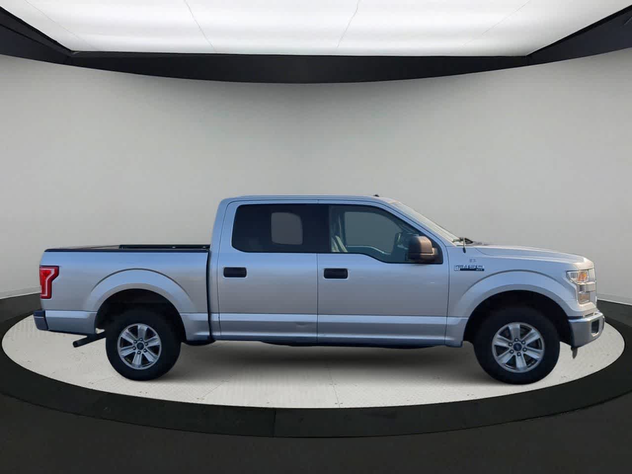 Thumbnail: 2016 Ford F-150 - 9