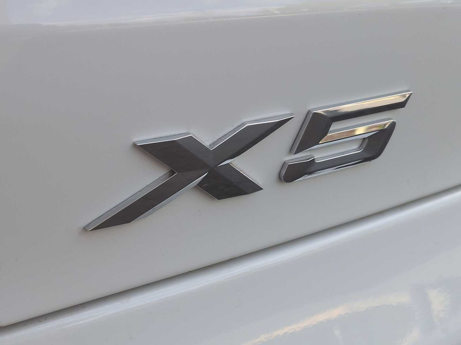 Thumbnail: 2026 BMW X5 - 13