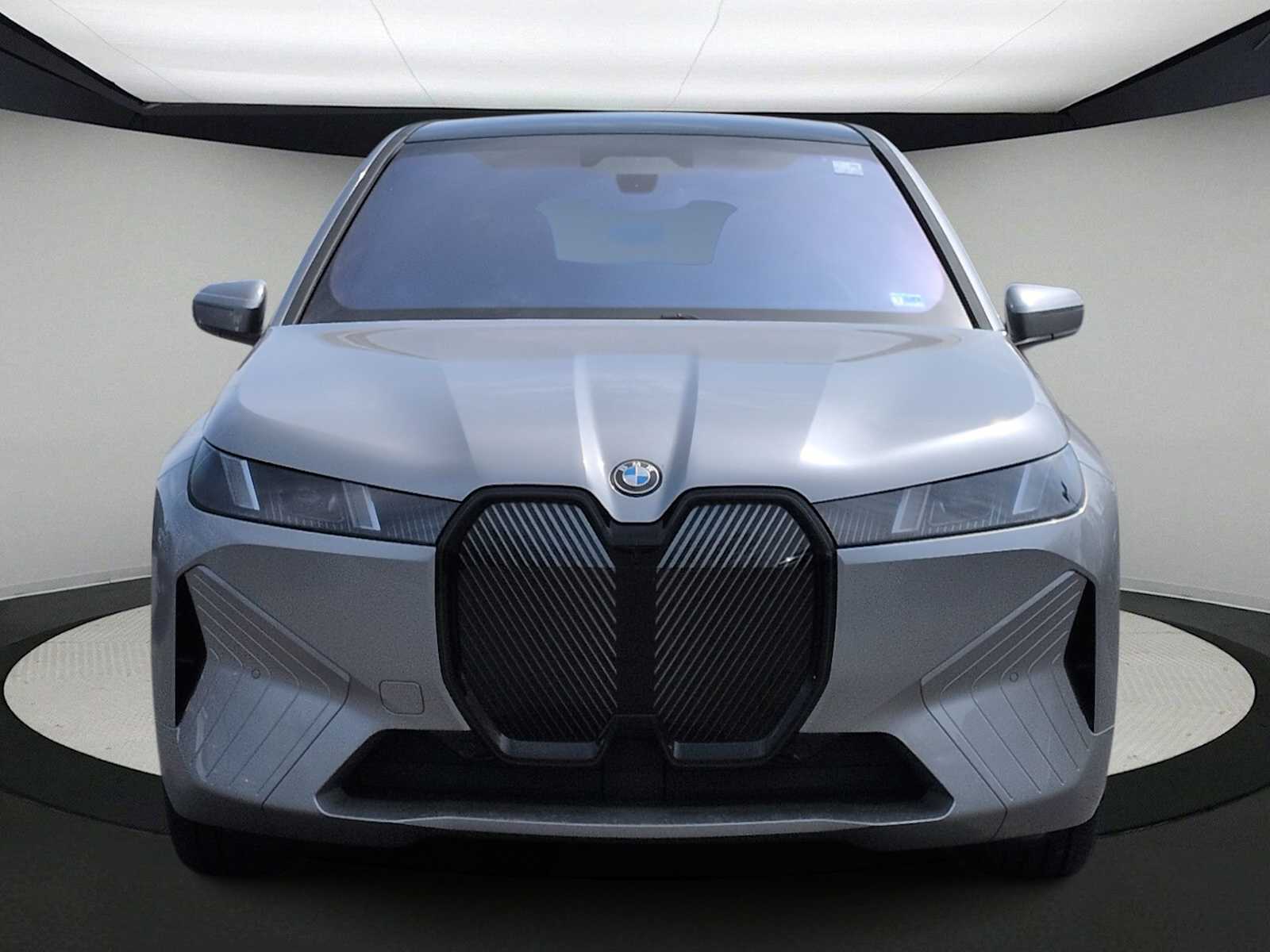Thumbnail: 2026 BMW iX - 3