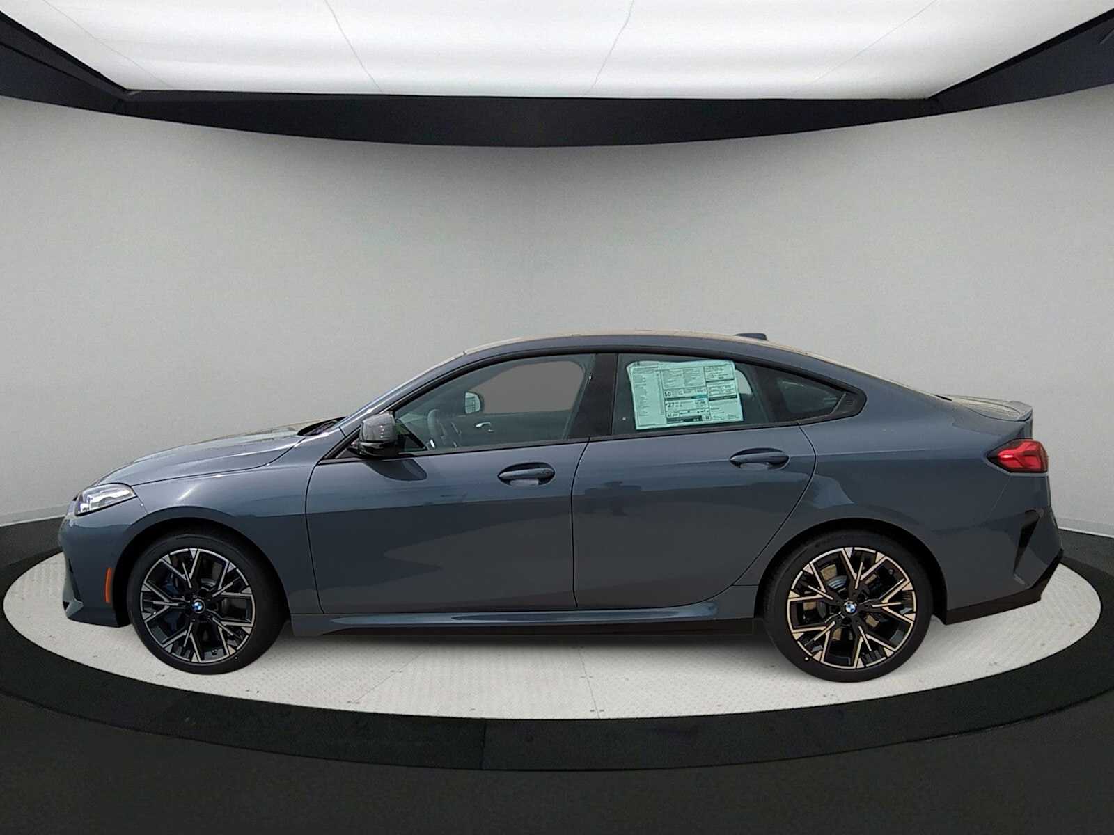 Thumbnail: 2025 BMW 2 Series - 5