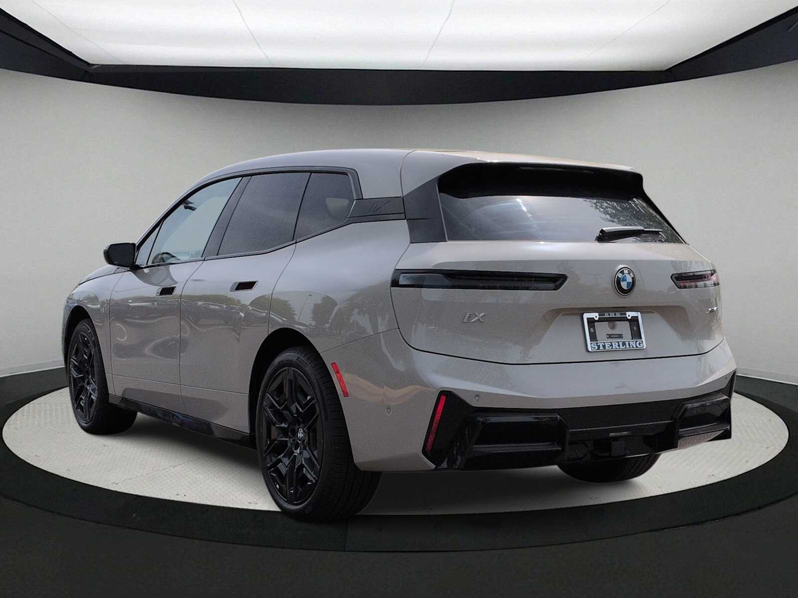 Thumbnail: 2026 BMW iX - 6