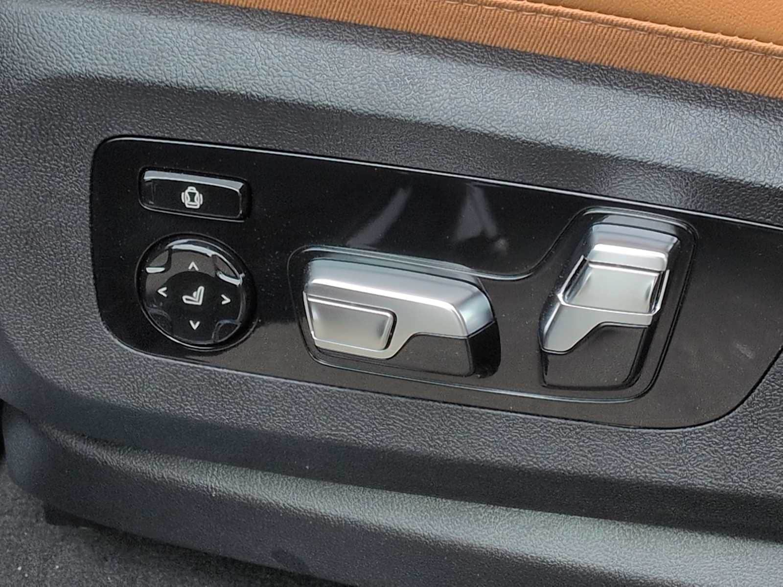 Thumbnail: 2026 BMW X5 - 18