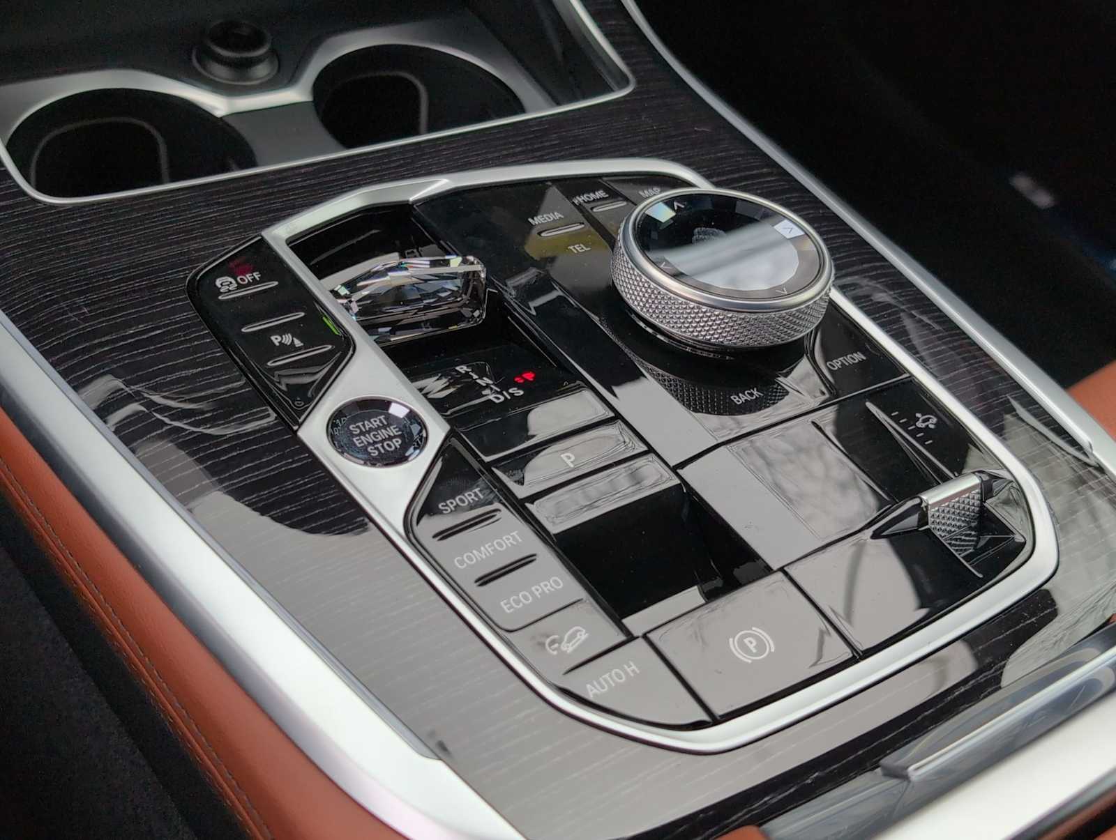 Thumbnail: 2016 Jeep Cherokee - 32