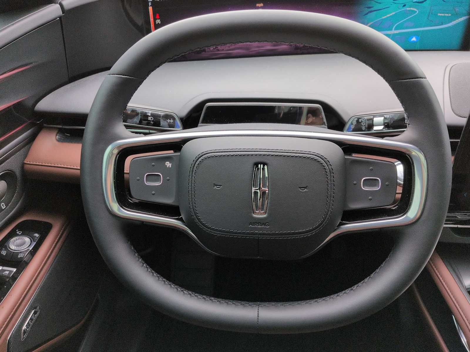 Thumbnail: 2026 Lincoln Nautilus - 25