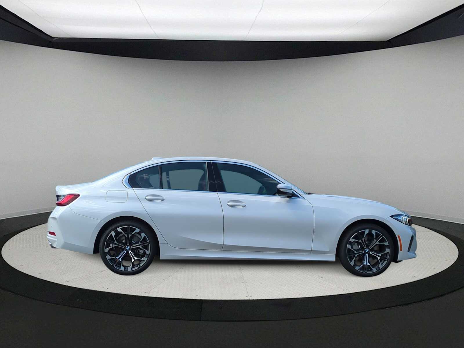 Thumbnail: 2025 BMW 3 Series - 9