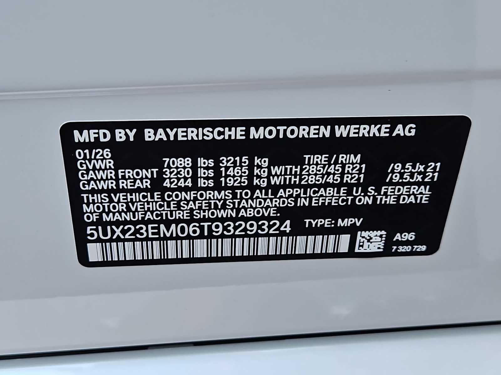 Thumbnail: 2026 BMW X7 - 33