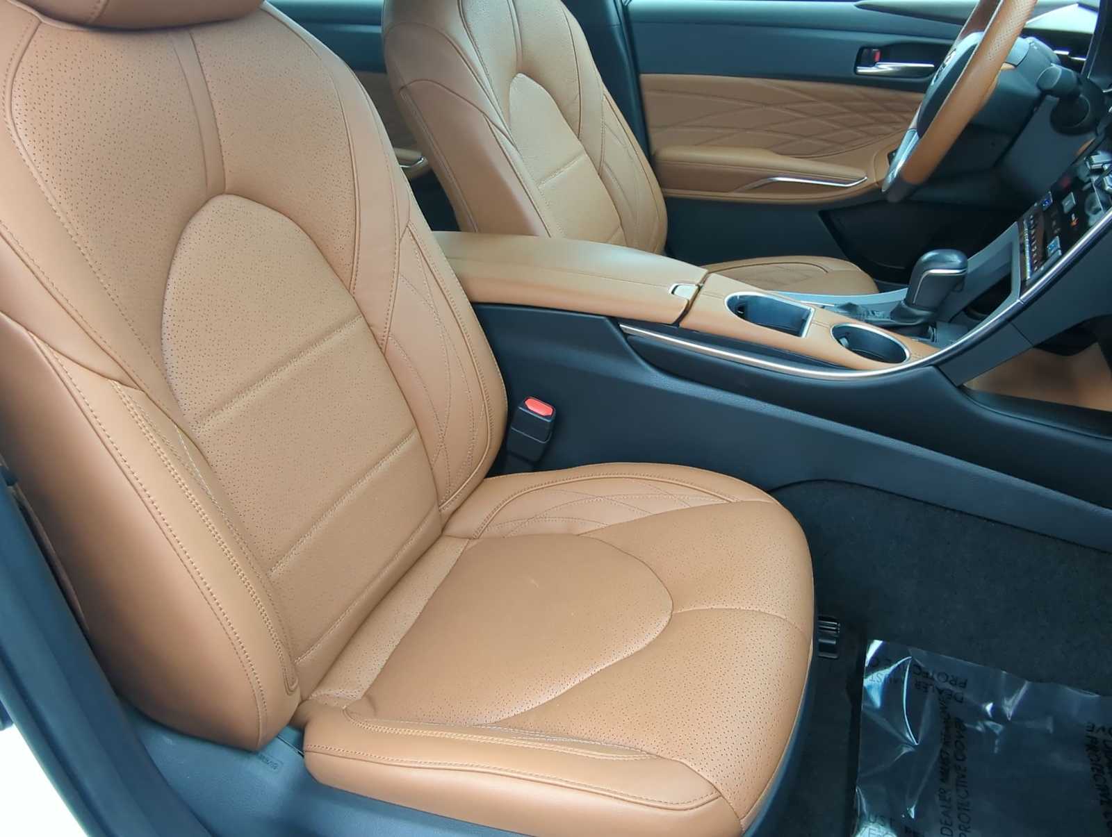 Thumbnail: 2022 Toyota Avalon - 22