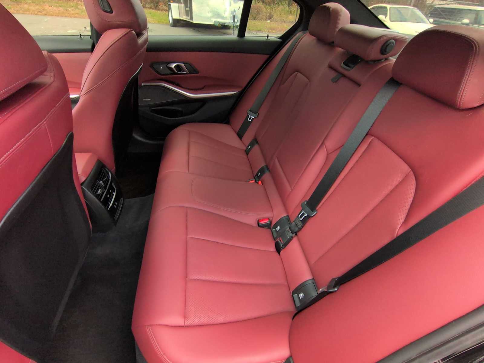 Thumbnail: 2024 BMW 3 Series - 21