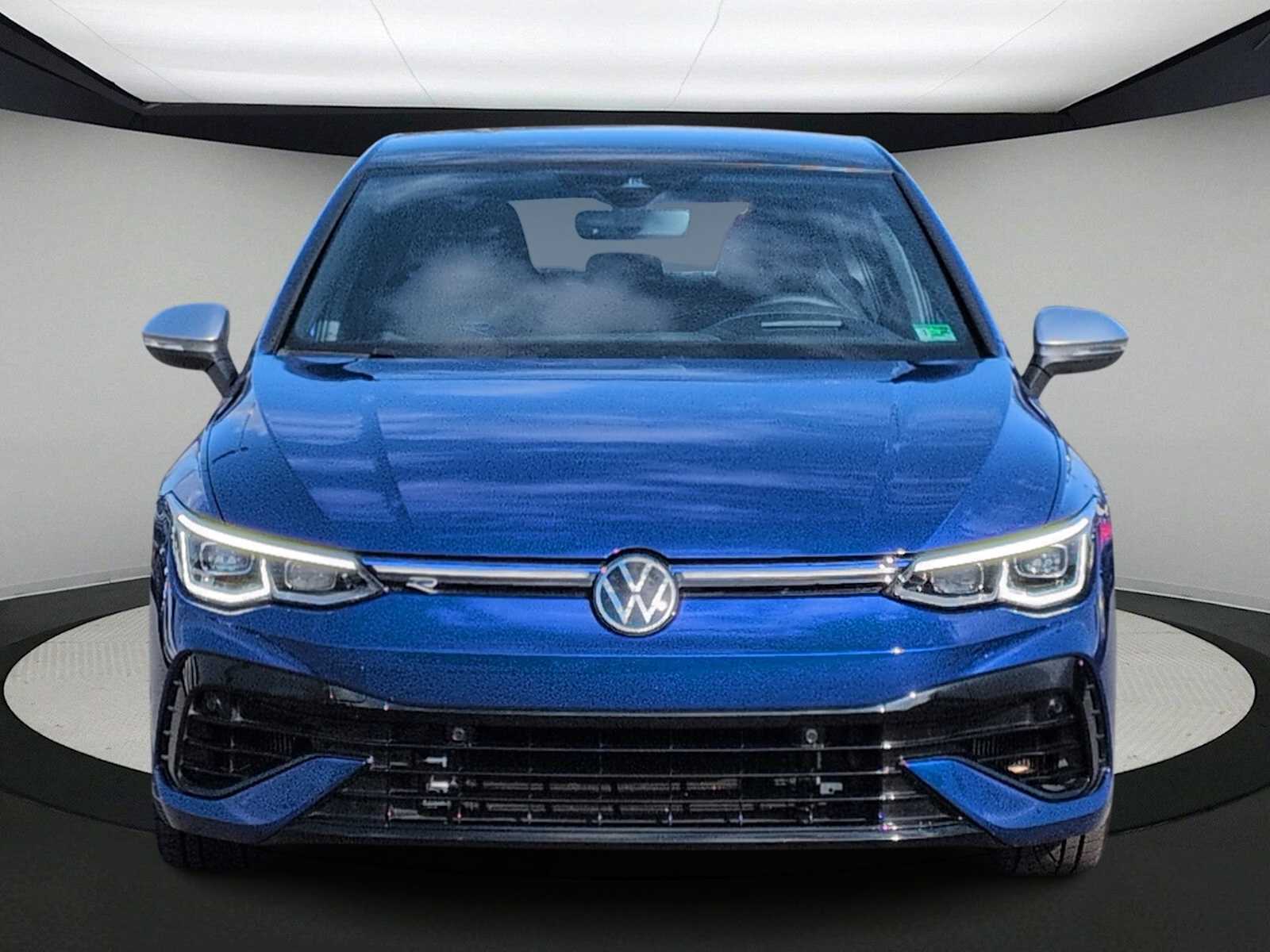 Thumbnail: 2024 Volkswagen Golf - 3
