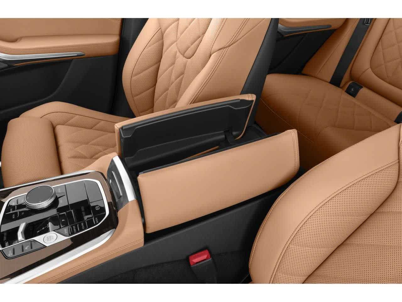 Thumbnail: 2025 BMW X5 - 10