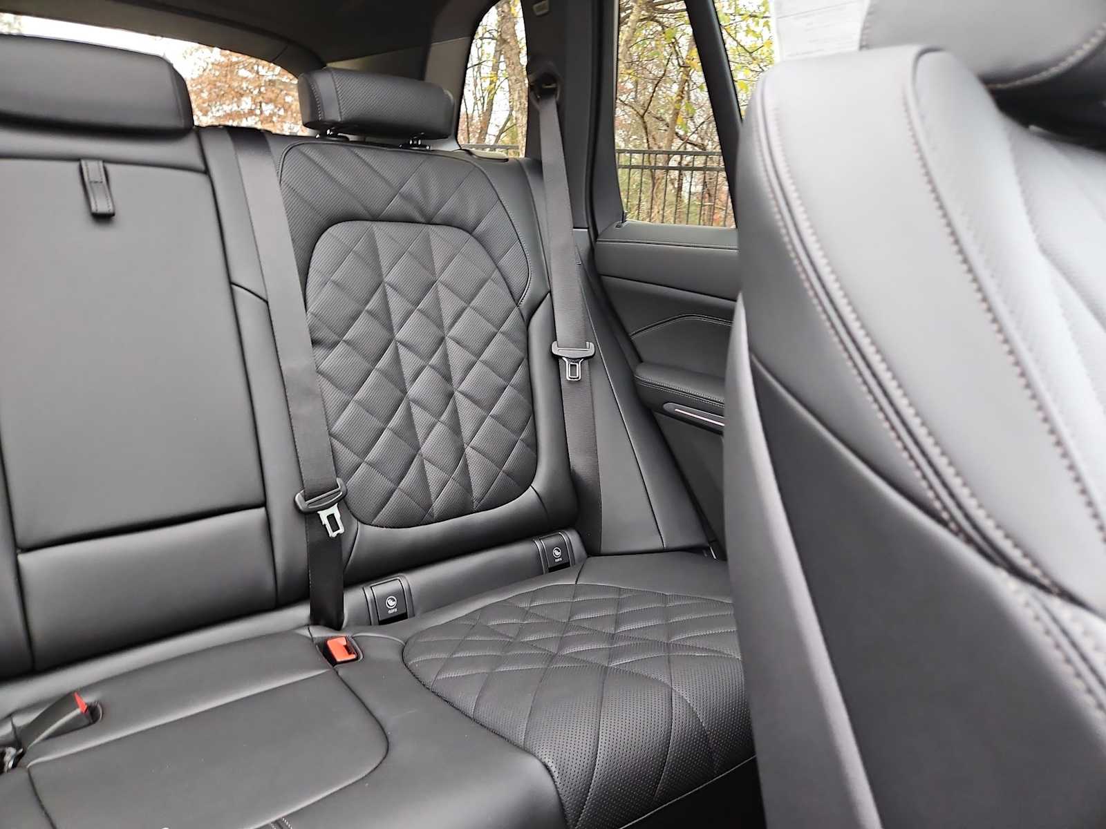 Thumbnail: 2026 BMW X5 - 6