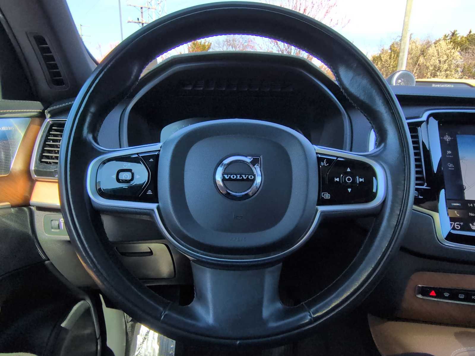 Thumbnail: 2018 Volvo XC90 - 24