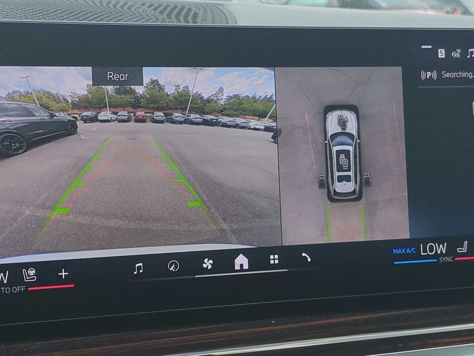 Thumbnail: 2026 BMW X7 - 31