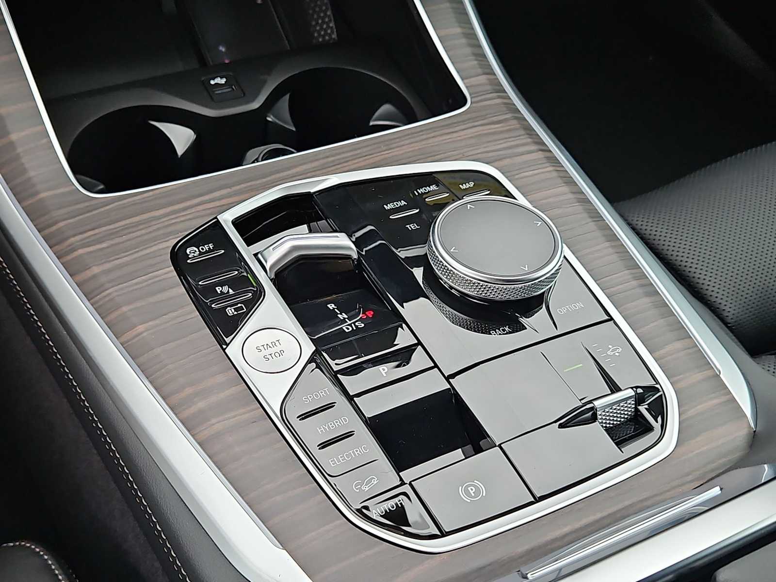 Thumbnail: 2026 BMW X5 - 35