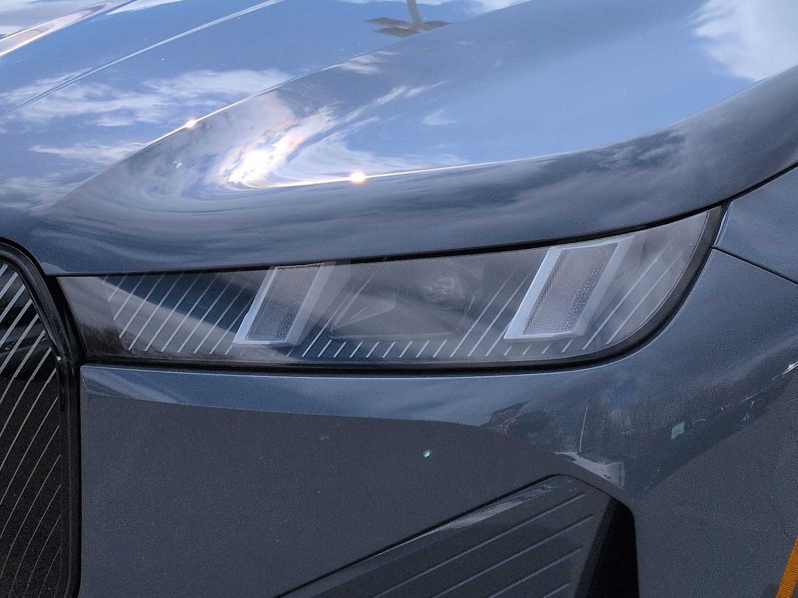 Thumbnail: 2026 BMW iX - 11