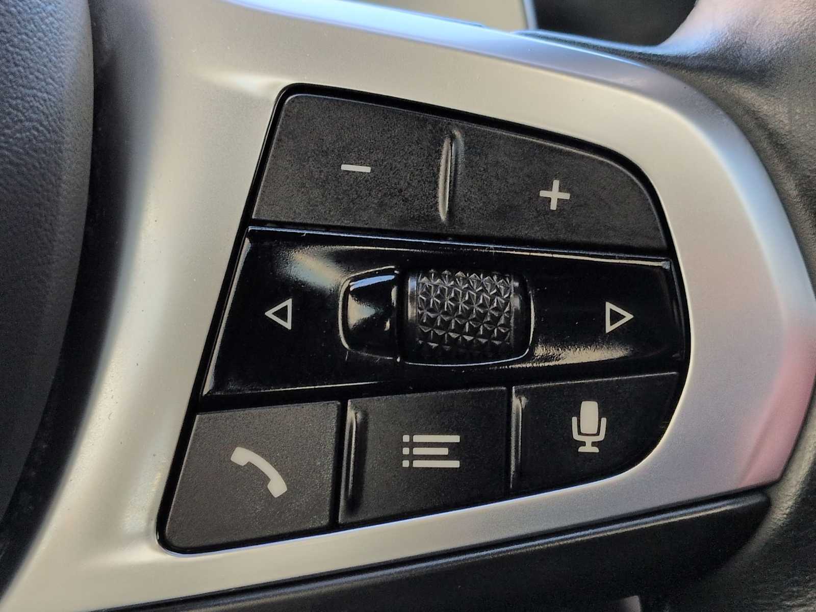 Thumbnail: 2024 BMW 3 Series - 27