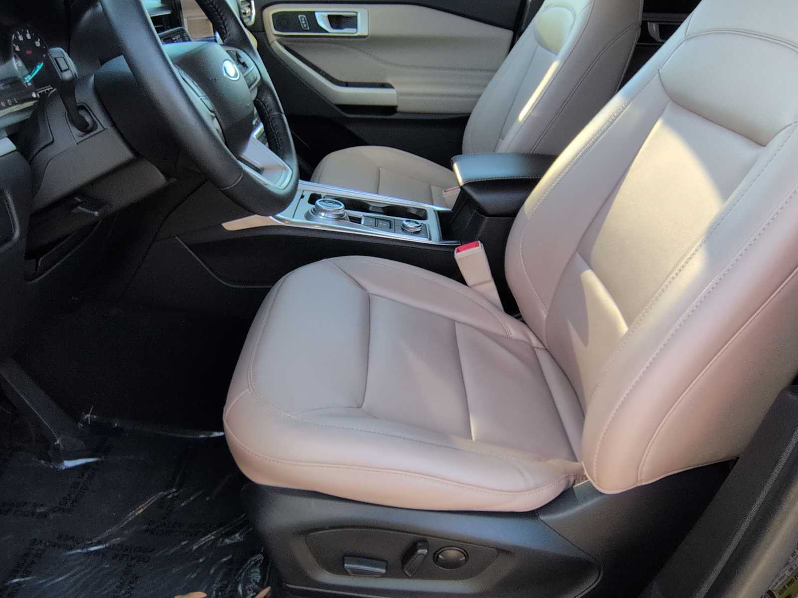 Thumbnail: 2023 Ford Explorer - 17