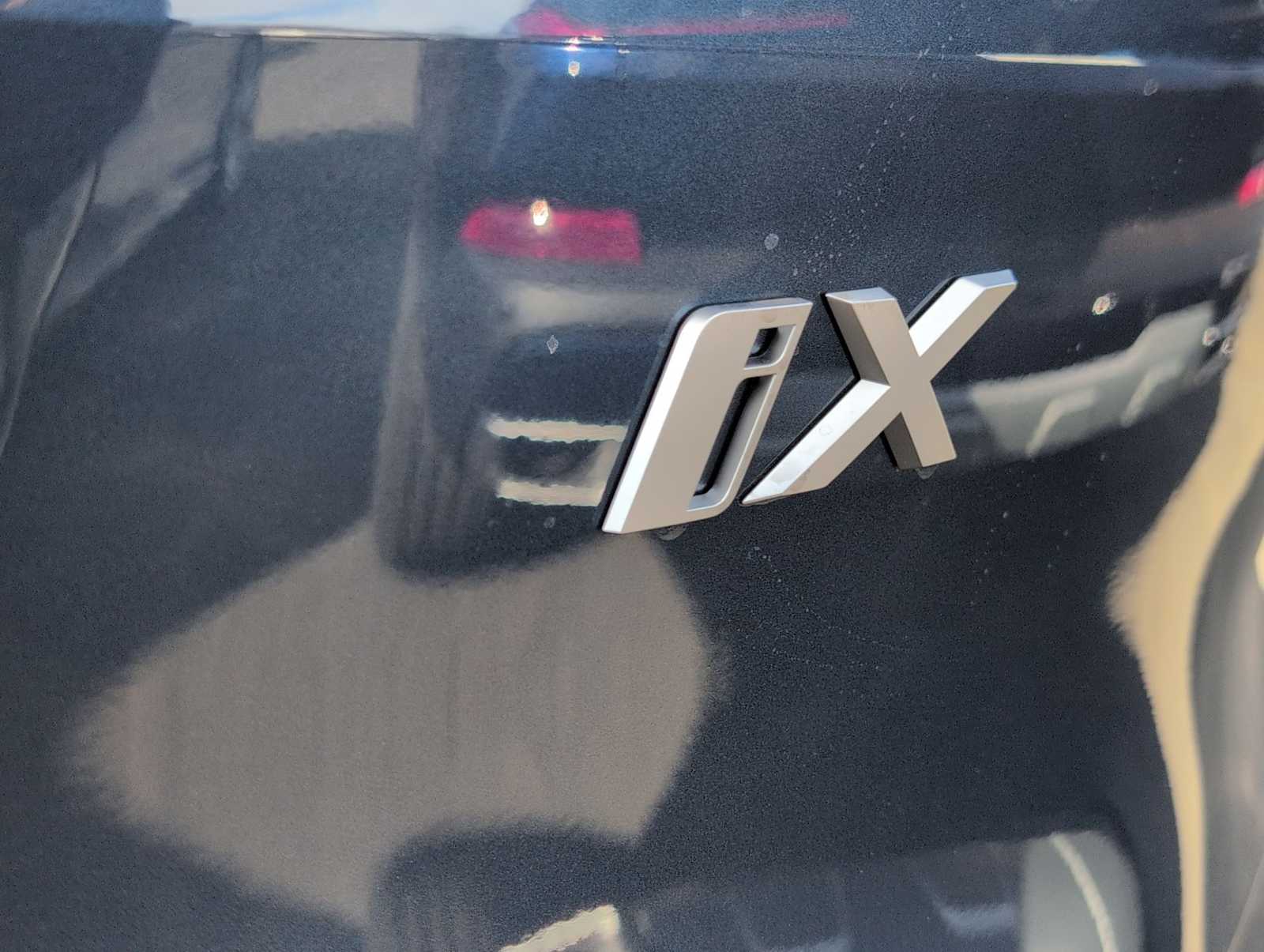 Thumbnail: 2026 BMW iX - 13